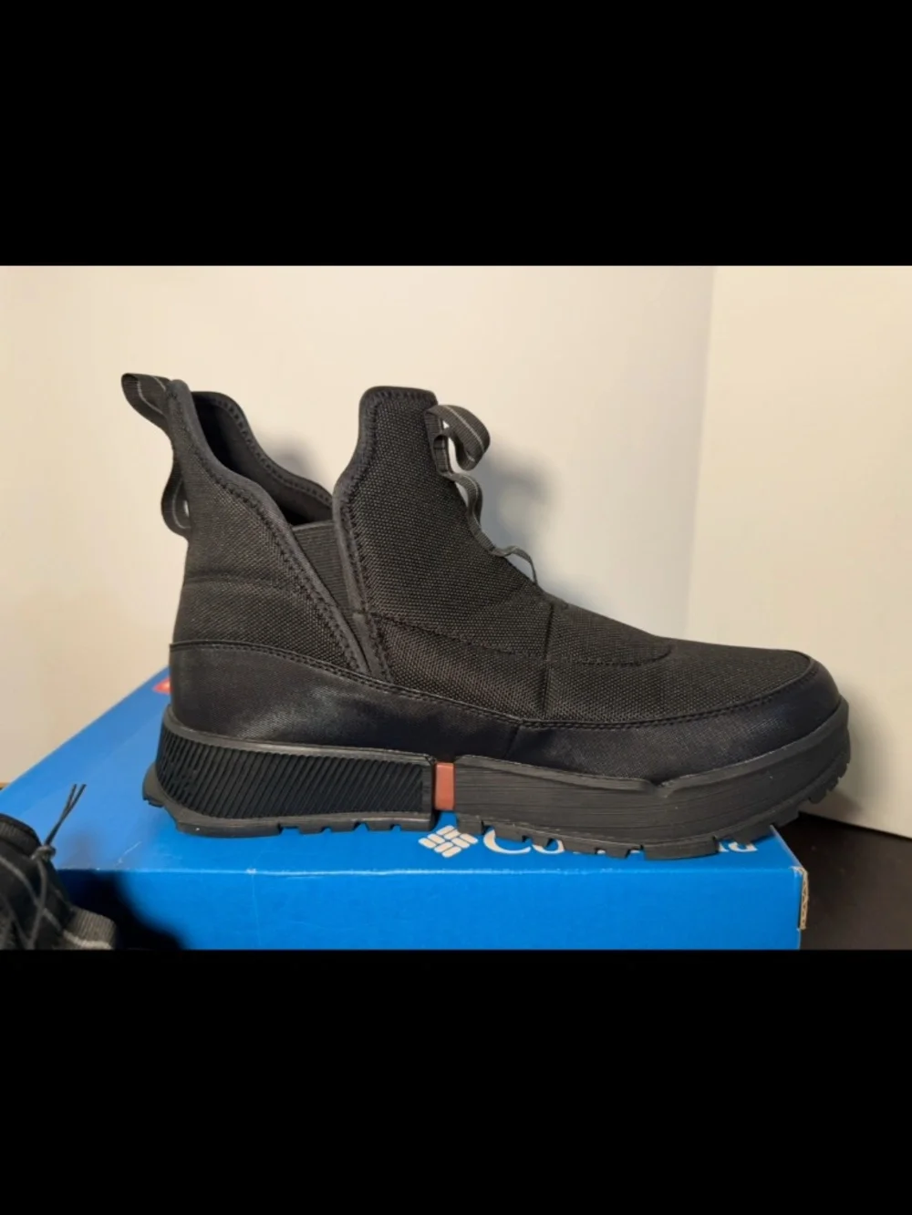 Columbia Hyper-Boreal Metro Waterproof Boots Black Charcoal Mens 9